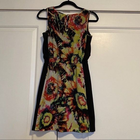 Xoxo Colorful Design Black Sleeveless Dress with High Neck - Picture 2 of 4